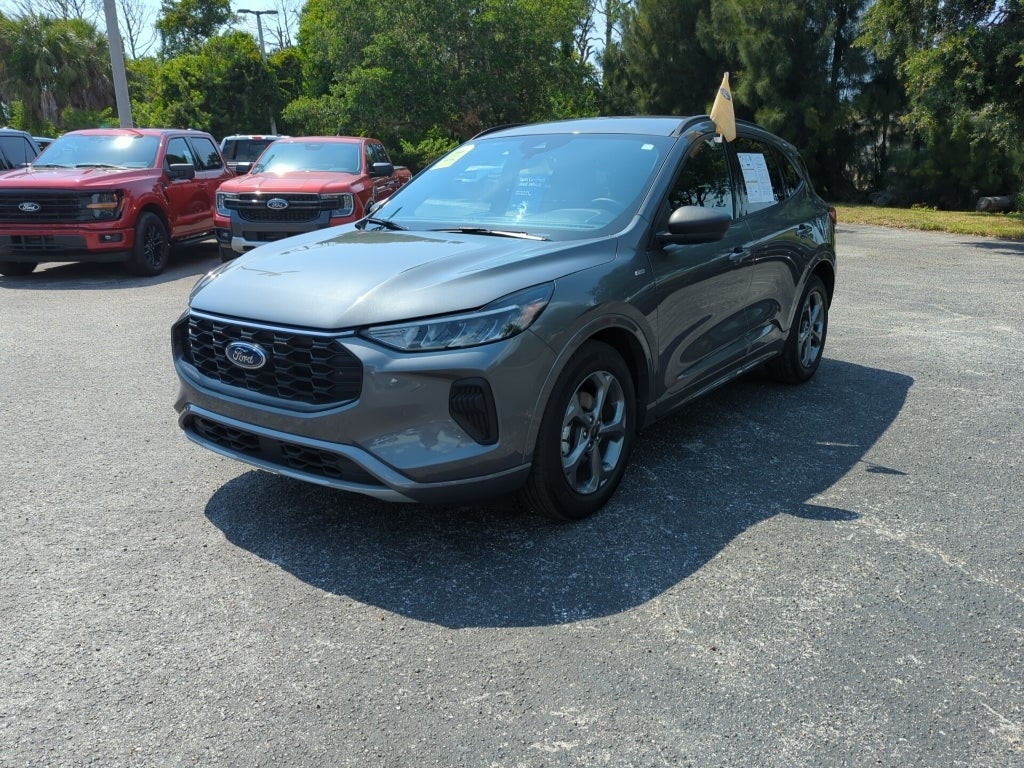 2023 Ford Escape ST-Line CLEAN CARFAX!